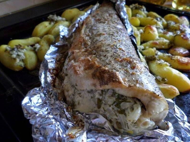 ikan bakar dengan pankreatitis